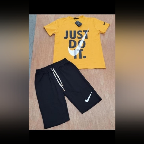 Nike short set - Picture 3 of 3